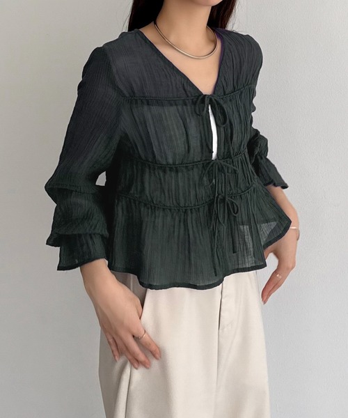 callautia(カラウティア)の「ギャザーリボンシアーブラウス(シャツ/ブラウス・レディース・ネイビー/ブラック/アイボリー・SMALL/MEDIUM/LARGE)」の12枚目の写真