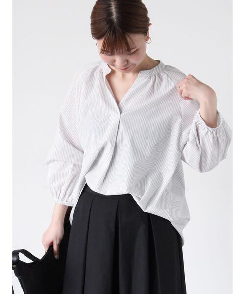 Lugnoncure（ルノンキュール）の「【イージーケア】7分袖スキッパーブラウス（シャツ/ブラウス・レディース・ネイビー/ピンク/オフホワイト/チャコールグレー・F）」の2枚目の写真