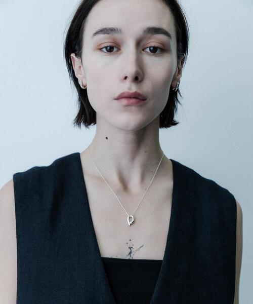 SMELLY（スメリー）の「SMELLY so’　asymmetric solid necklace（ネックレス・レディース・シルバー・-）」の5枚目の写真