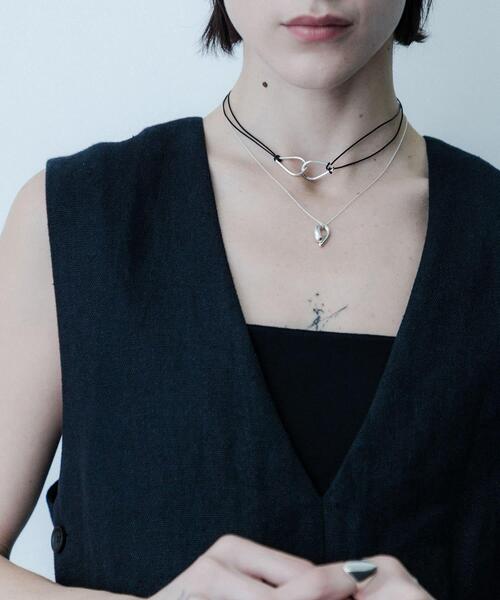 SMELLY（スメリー）の「SMELLY so’　asymmetric solid necklace（ネックレス・レディース・シルバー・-）」の6枚目の写真
