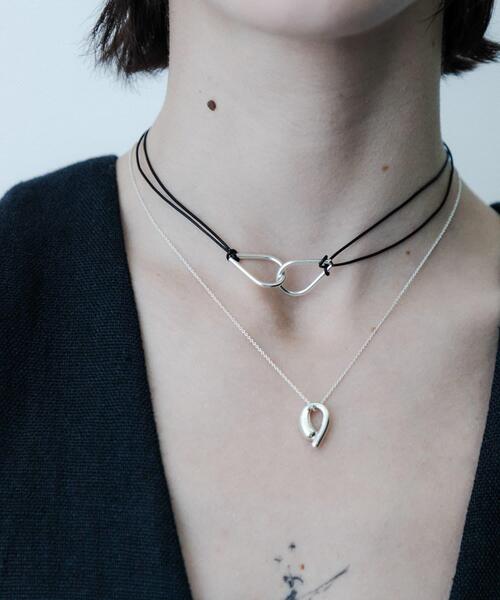 SMELLY（スメリー）の「SMELLY so’　asymmetric solid necklace（ネックレス・レディース・シルバー・-）」の7枚目の写真