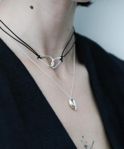 SMELLY（スメリー）の「SMELLY so’　asymmetric solid necklace（ネックレス・レディース・シルバー・-）」の8枚目の写真