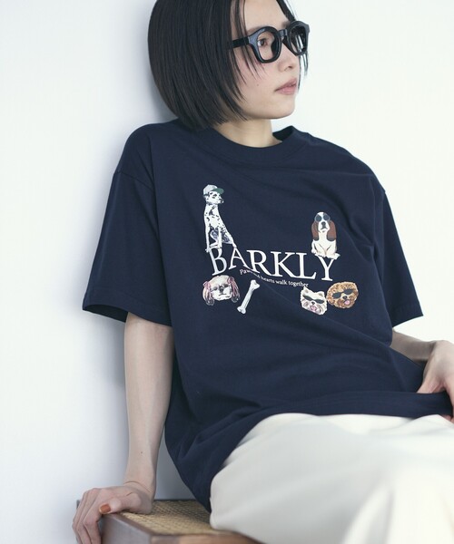 Firsthand（ファーストハンド）の「Firsthand/ファーストハンド オーガニックコットン アニマルプリントT BARKLY（Tシャツ/カットソー・レディース・ホワイト/ネイビー/チャコールグレー・FREE）」の3枚目の写真