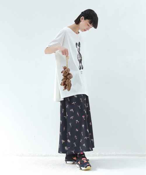 BEDSIDEDRAMA(ベットサイドドラマ)の「DIGNEY DOLL Flare T-Shirt(Tシャツ/カットソー・レディース・ナチュラル/ブラック/ホワイト・1/2)」の8枚目の写真