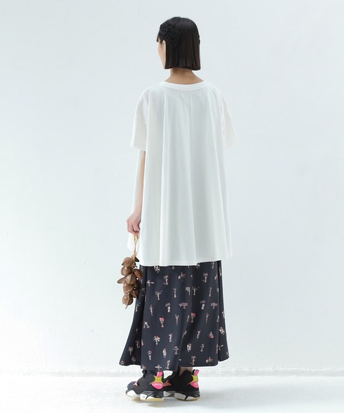 BEDSIDEDRAMA(ベットサイドドラマ)の「DIGNEY DOLL Flare T-Shirt(Tシャツ/カットソー・レディース・ナチュラル/ブラック/ホワイト・1/2)」の9枚目の写真