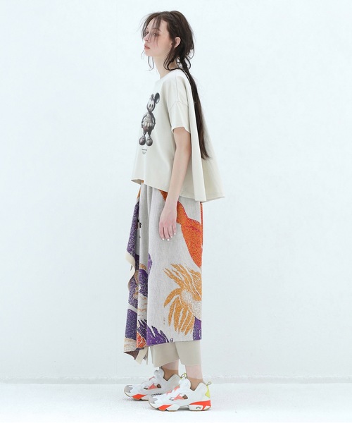 BEDSIDEDRAMA(ベットサイドドラマ)の「DIGNEY DOLL Flare T-Shirt(Tシャツ/カットソー・レディース・ナチュラル/ブラック/ホワイト・1/2)」の13枚目の写真