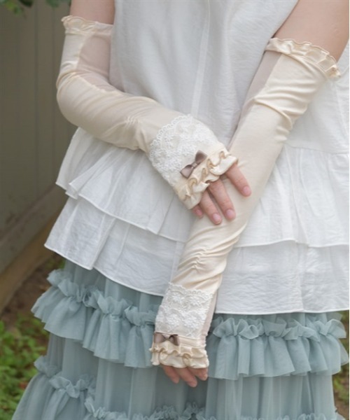 axes femme（アクシーズファム）の「レース重ねロングＵＶ手袋（手袋・レディース・ブラック/ピンク/キナリ・FREE）」の4枚目の写真