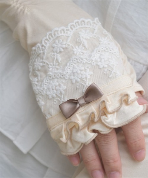 axes femme（アクシーズファム）の「レース重ねロングＵＶ手袋（手袋・レディース・ブラック/ピンク/キナリ・FREE）」の6枚目の写真