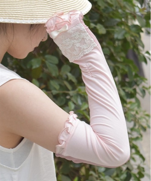 axes femme（アクシーズファム）の「レース重ねロングＵＶ手袋（手袋・レディース・ブラック/ピンク/キナリ・FREE）」の7枚目の写真