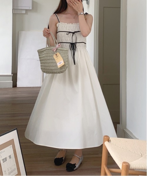 gossip!ロサンゼルス(ゴシップロサンゼルス)の「モノトーン 大人ガーリーワンピース(ワンピース・レディース・ブラック/ホワイト・FREE)」の19枚目の写真