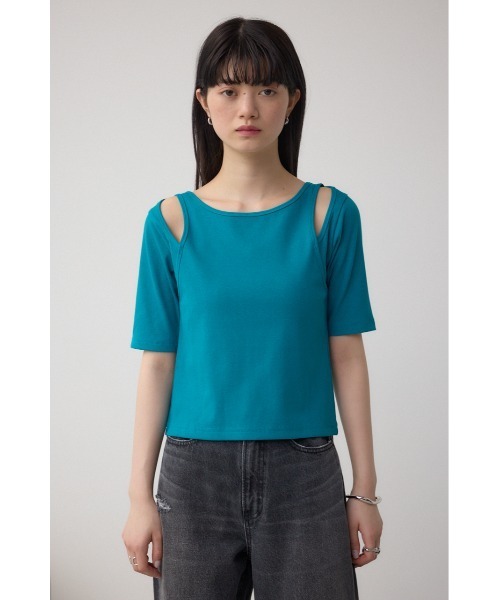 AZUL by moussy(アズールバイマウジー)の「デザインネックショートTシャツ(Tシャツ/カットソー・レディース・オフホワイト/ブルー/ブラック/ライトピンク・FREE)」の6枚目の写真