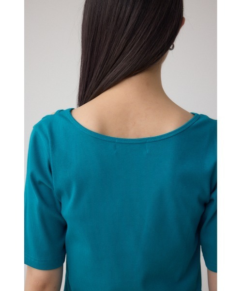 AZUL by moussy(アズールバイマウジー)の「デザインネックショートTシャツ(Tシャツ/カットソー・レディース・オフホワイト/ブルー/ブラック/ライトピンク・FREE)」の10枚目の写真