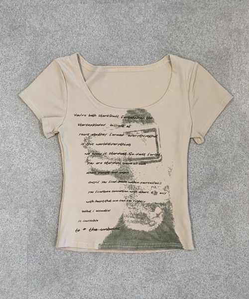 lilful(リルフル)の「グランジ レタリングロゴプリント タイトピチT(Tシャツ/カットソー・レディース・ブラウン/ベージュ・S/M/L)」の19枚目の写真