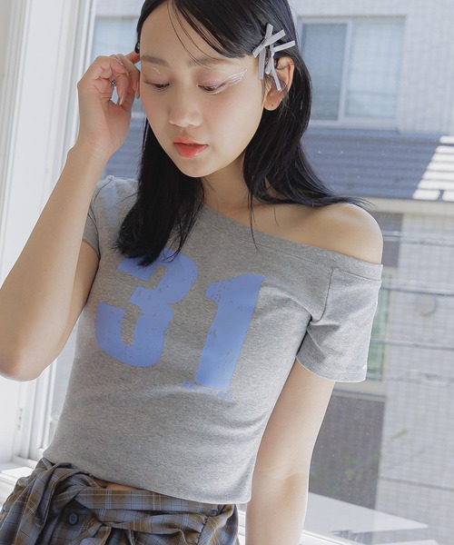 3.3 Field Trip (3.3フィールドトリップ)の「3.3 Field Trip/オフショルナンバーT(Tシャツ/カットソー・レディース・ホワイト/ブラック/グレー/レッド・FREE)」の10枚目の写真