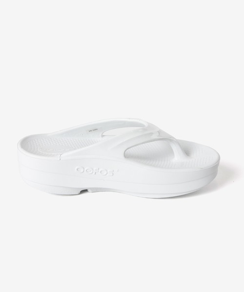 【OOFOS】ウーフォス◇OOLALA THONG LIMITED GEO WHITEサンダル OOFOS 新品 ウーフォス OOlala ウーララ リカバリー サンダル
