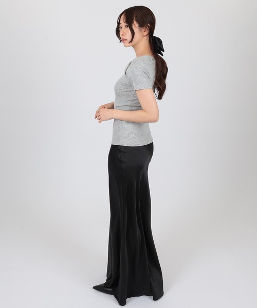 SUWDEE(スーディー)の「one shoulder twist t-shirt(Tシャツ/カットソー・レディース・ブラック/ホワイト・FREE)」の12枚目の写真