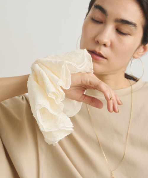 Libra Cue（リブラ キュー）の「シアービッグシュシュ（シュシュ・レディース・ブラック/アイボリー・FREE）」の7枚目の写真