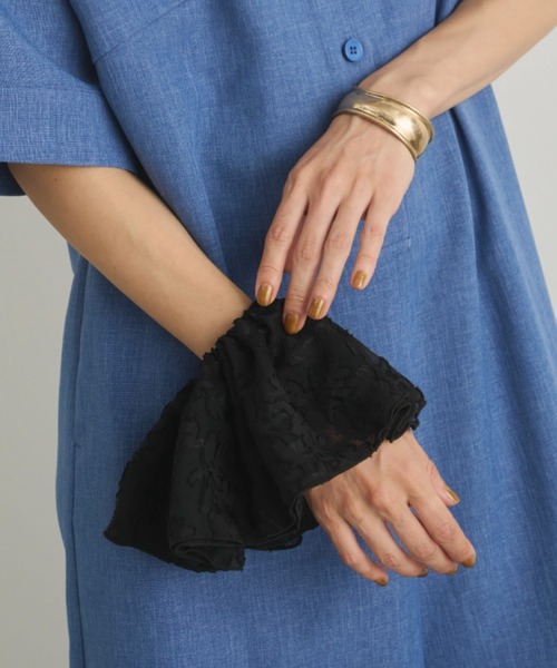 Libra Cue（リブラ キュー）の「シアービッグシュシュ（シュシュ・レディース・ブラック/アイボリー・FREE）」の4枚目の写真