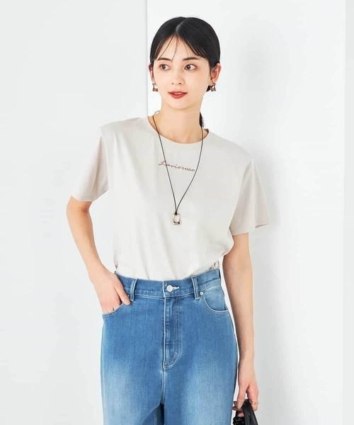 a.v.v(アーヴェヴェ)の「【コットン100%】コンパクト刺繍ロゴTシャツ(Tシャツ/カットソー・レディース・ホワイト/グレー系その他/ブラック・34/36/38/40/42)」の10枚目の写真