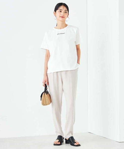 a.v.v(アーヴェヴェ)の「【コットン100%】コンパクト刺繍ロゴTシャツ(Tシャツ/カットソー・レディース・ホワイト/グレー系その他/ブラック・34/36/38/40/42)」の18枚目の写真