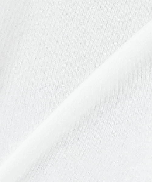 a.v.v(アーヴェヴェ)の「【コットン100%】コンパクト刺繍ロゴTシャツ(Tシャツ/カットソー・レディース・ホワイト/グレー系その他/ブラック・34/36/38/40/42)」の6枚目の写真