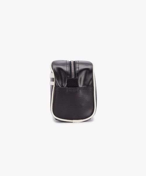 FRED PERRY(フレッドペリー)の「Coated Polyester Wash Bag/コーティングポリエステルウォッシュバッグ(ボディバッグ/ウエストポーチ・メンズ・ブラック・ONE SIZE)」の3枚目の写真