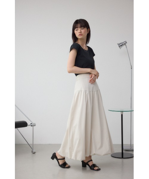 AZUL by moussy（アズールバイマウジー）の「C/T撥水バルーンギャザースカート（スカート・レディース・ブルー/ブラック/ライトベージュ・SMALL/MEDIUM）」の20枚目の写真