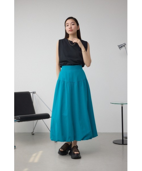 AZUL by moussy（アズールバイマウジー）の「C/T撥水バルーンギャザースカート（スカート・レディース・ブルー/ブラック/ライトベージュ・SMALL/MEDIUM）」の11枚目の写真