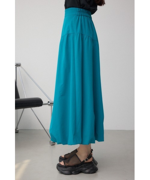 AZUL by moussy（アズールバイマウジー）の「C/T撥水バルーンギャザースカート（スカート・レディース・ブルー/ブラック/ライトベージュ・SMALL/MEDIUM）」の9枚目の写真