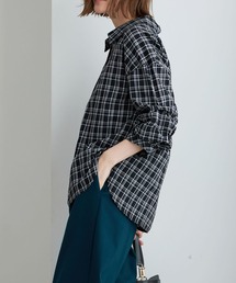 袖タックデザインスキッパーシャツ