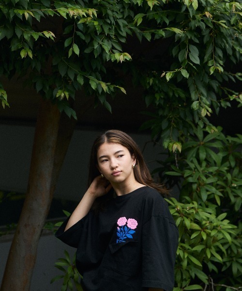 rehacer(レアセル)の「rehacer : BloomPocket Relax Fit T-Shirt / ブルームポケット リラックスフィット Tシャツ(Tシャツ/カットソー・メンズ・ホワイト/ブラック・SMALL/MEDIUM/LARGE/X-LARGE)」の10枚目の写真