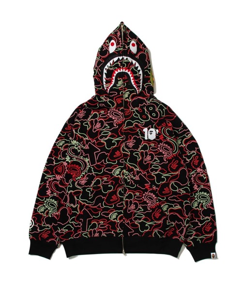 シャークパーカー　夜光デザイン付き GIANT SHARK FULL ZIP HOODIE | bape.com