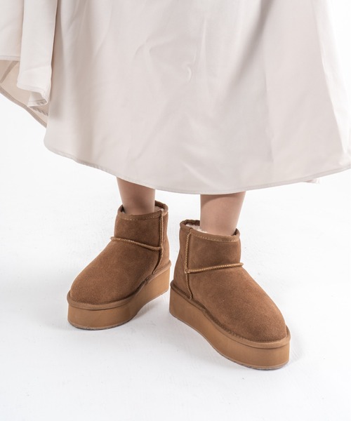 EMU Australia（エミューオーストラリア）の「【EMU（エミュ）】ムートンブーツ　ショート丈 ミニ丈 ショートブーツ　厚底（ブーツ・レディース・ブラック/ライトブラウン/ブラウン/チャコールグレー・6/8/5/7）」の19枚目の写真