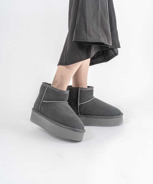 EMU Australia（エミューオーストラリア）の「【EMU（エミュ）】ムートンブーツ　ショート丈 ミニ丈 ショートブーツ　厚底（ブーツ・レディース・ブラック/ライトブラウン/ブラウン/チャコールグレー・6/8/5/7）」の15枚目の写真