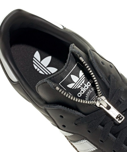adidas(アディダス)の「adidas Originals Jeremy Scott Samba OG(アディダスオリジナルス ジェレミー・スコット・サンバ OG_)(スニーカー・メンズ・ブラック系・23.5cm/23cm/29cm/28.5cm/28cm/27.5cm/27cm/26.5cm/26cm/25.5cm/25cm/24.5cm/24cm)」の8枚目の写真