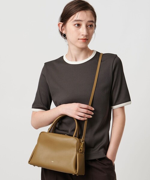 tov（トーヴ）の「＜TOV＞PETAL バッグ（ボストンバッグ・レディース・オフホワイト/ベージュ・FREE）」の20枚目の写真