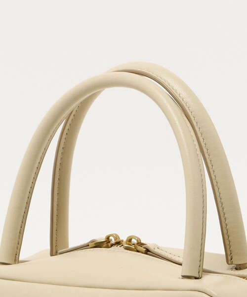 tov（トーヴ）の「＜TOV＞PETAL バッグ（ボストンバッグ・レディース・オフホワイト/ベージュ・FREE）」の11枚目の写真