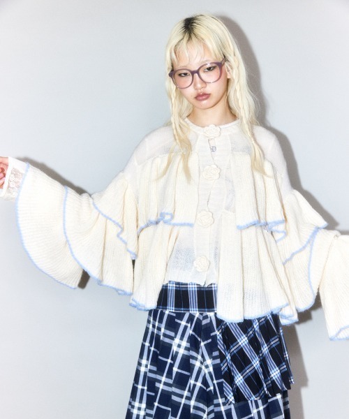 Candy Stripper(キャンディストリッパー)の「ROSE SHEER KNIT カーディガン(カーディガン/ボレロ・レディース・ブラウン/アイボリー/ブラック・FREE)」の4枚目の写真