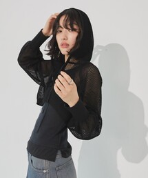 UNITED TOKYO（ユナイテッドトウキョウ）の「フードショートニットボレロ｜シアートップス/冷房対策/夏服（カーディガン/ボレロ・レディース）」