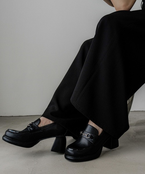 HARE(ハレ)の「ビットヒールローファー(HARE)(ローファー・レディース・ブラック・MEDIUM/LARGE)」の2枚目の写真