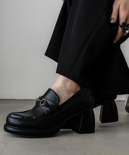 HARE(ハレ)の「ビットヒールローファー(HARE)(ローファー・レディース・ブラック・MEDIUM/LARGE)」の17枚目の写真