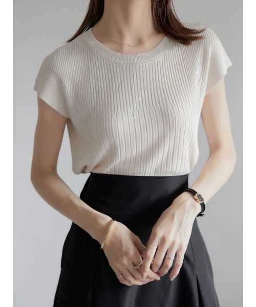 amel（エイメル）の「フレンチスリーブリブニット / アイボリー（ニット/セーター・レディース・アイボリー・FREE）」の2枚目の写真