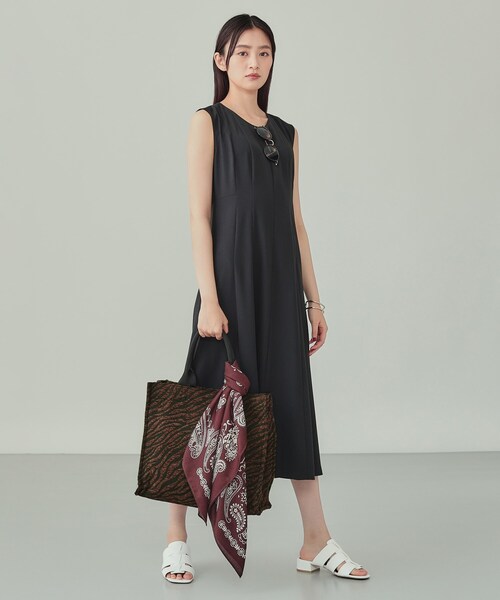INDIVI(インディヴィ)の「【選べる柄バリエ】スクエアトートバッグ(トートバッグ・レディース・ブラック系3/ライトグレー/ライトグレー系3/ダークブラウン系3・00)」の17枚目の写真
