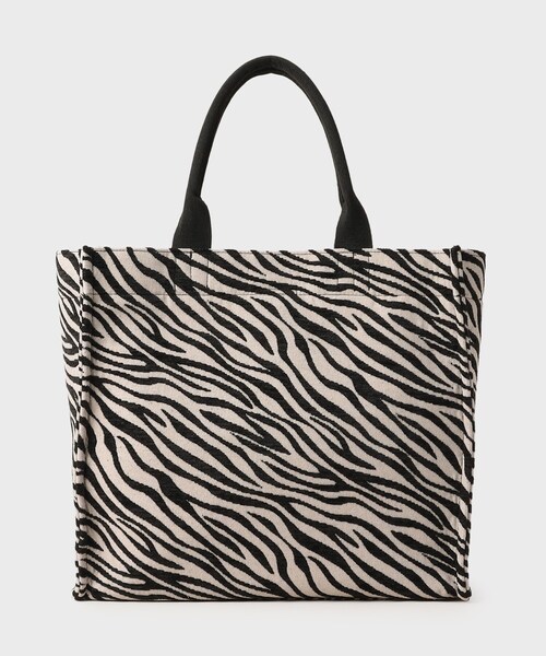 INDIVI(インディヴィ)の「【選べる柄バリエ】スクエアトートバッグ(トートバッグ・レディース・ライトグレー/ライトグレー系3/ブラック系3/ダークブラウン系3・00)」の10枚目の写真