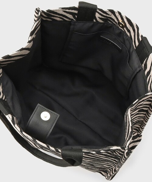 INDIVI(インディヴィ)の「【選べる柄バリエ】スクエアトートバッグ(トートバッグ・レディース・ライトグレー/ライトグレー系3/ブラック系3/ダークブラウン系3・00)」の15枚目の写真