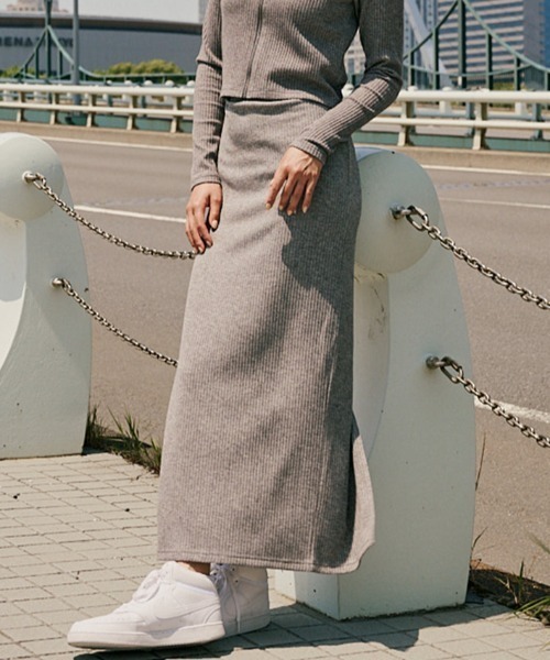 RVCA(ルーカ)の「RVCA/ルーカ MAXI PENCIL SKIRT リブニットスカート BF044-601(スカート・レディース・杢グレー/ベージュ/ブラック・M)」の1枚目の写真