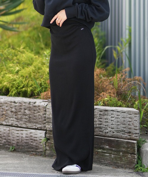 RVCA(ルーカ)の「RVCA/ルーカ MAXI PENCIL SKIRT リブニットスカート BF044-601(スカート・レディース・杢グレー/ベージュ/ブラック・M)」の2枚目の写真