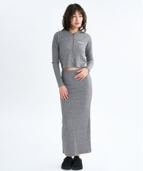 RVCA(ルーカ)の「RVCA/ルーカ MAXI PENCIL SKIRT リブニットスカート BF044-601(スカート・レディース・杢グレー/ベージュ/ブラック・M)」の16枚目の写真