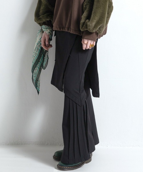 AULA AILA（アウラアイラ）の「ストレッチフレアパンツ（その他パンツ・レディース・ボルドー/カーキ/ブラック・1/0）」の9枚目の写真