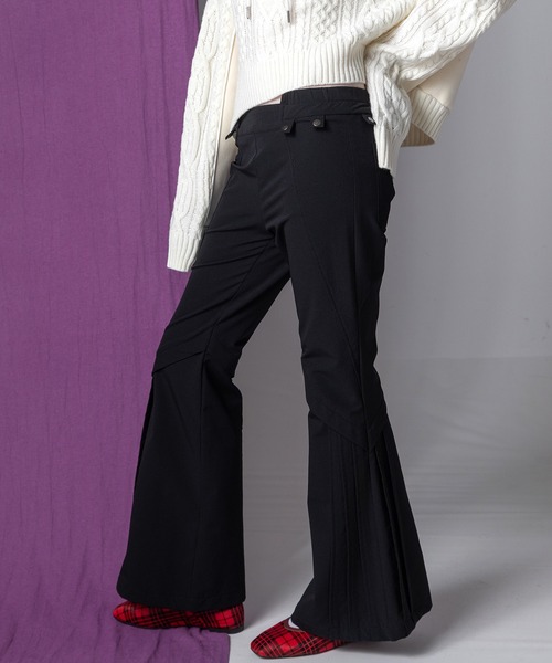 AULA AILA（アウラアイラ）の「ストレッチフレアパンツ（その他パンツ・レディース・ボルドー/カーキ/ブラック・1/0）」の13枚目の写真